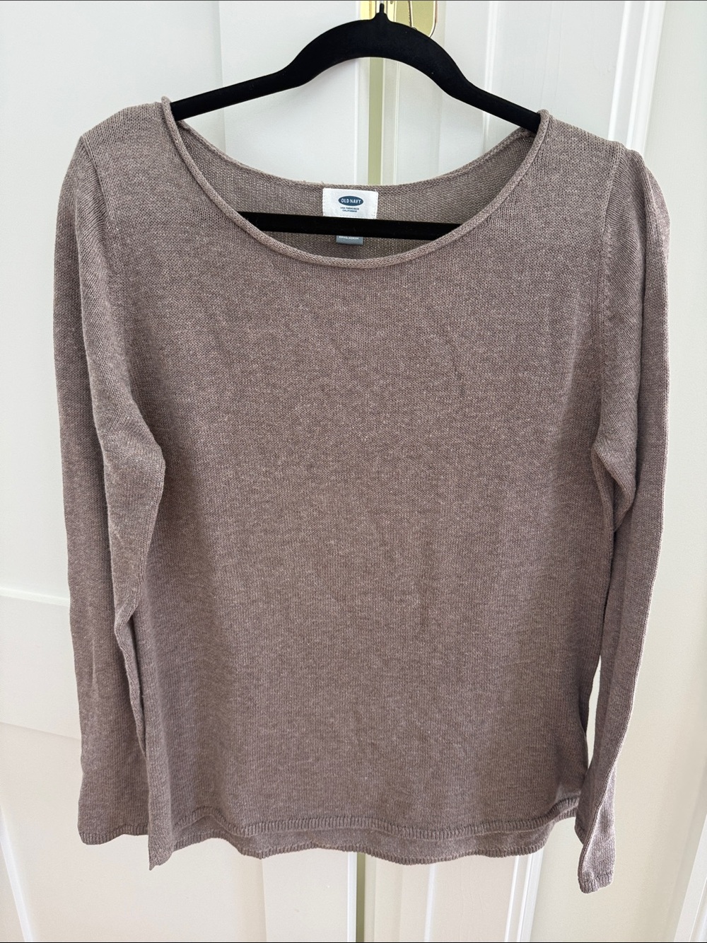 Old Navy taupe long sleeve crewneck sweater